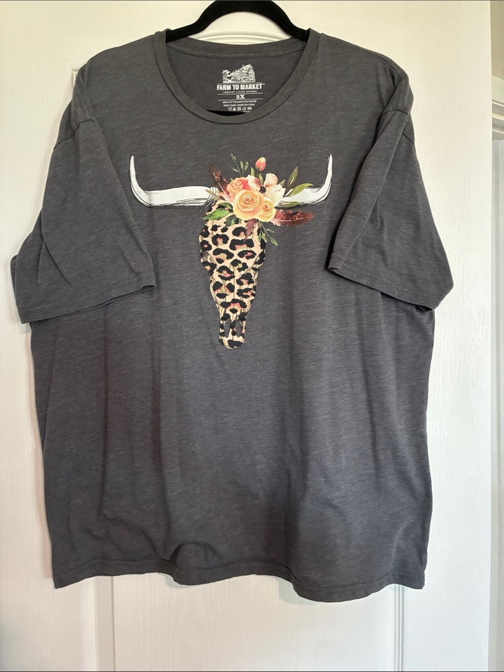 Women's Gray Floral Leopard Longhorn Tee